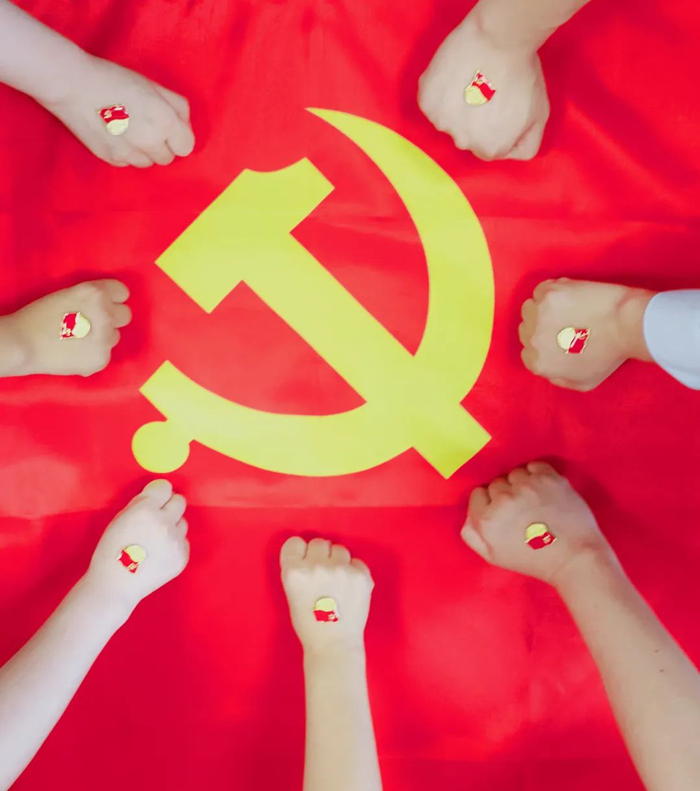 今天是黨的生日！我們用鏡頭為黨慶生