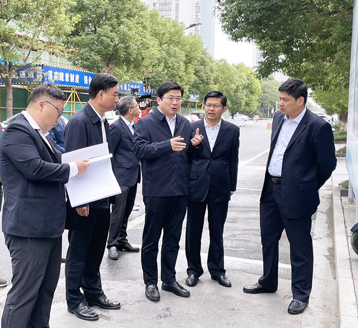 喬俊杰專題調(diào)研科教城人才公寓項目