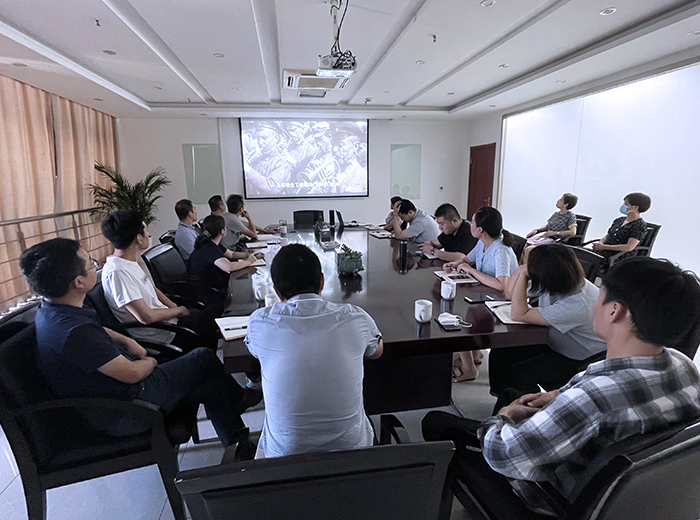 科教城集團置業(yè)公司黨支部組織集中觀看黨史微紀(jì)錄片《記憶100》